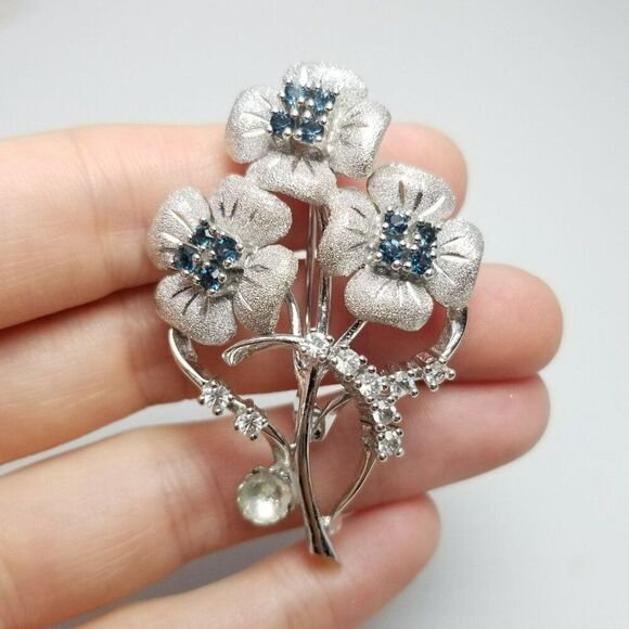 Vintage Sterling Silver Blue Rhinestone Flower Brooch, Estate Lapel Pin - Picture 7 of 7